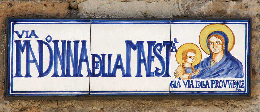 via Madonna della Maesta