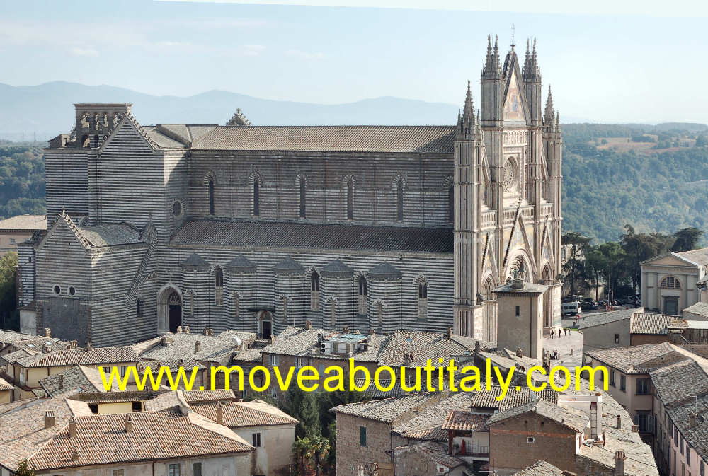 Il Duomo di Orvieto visto dalla Torre del Moro