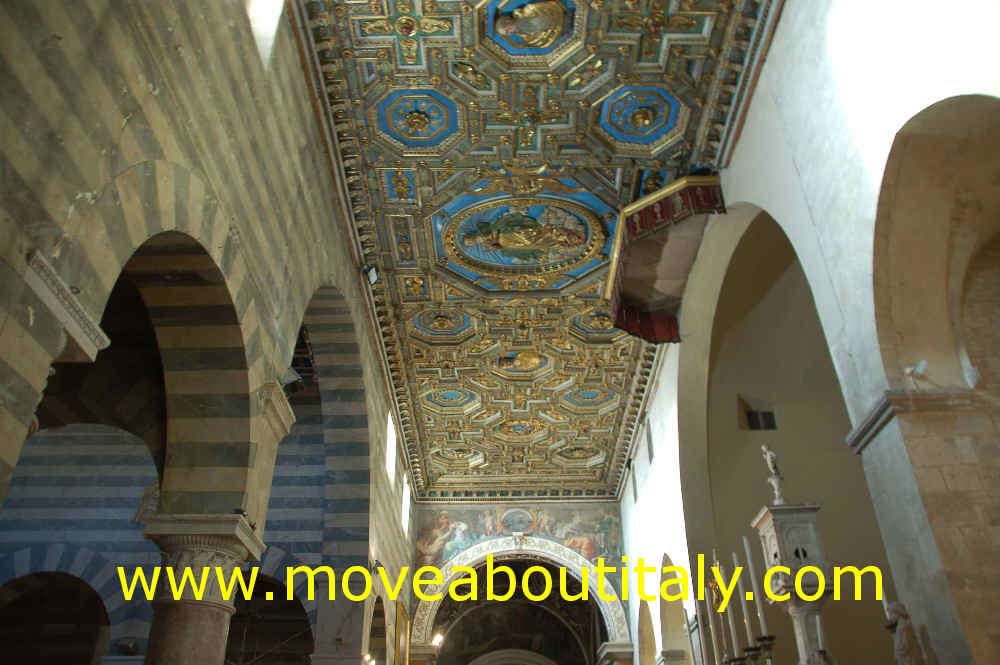 Soffitto dorato della Cattedrale di Santa Maria Assunta